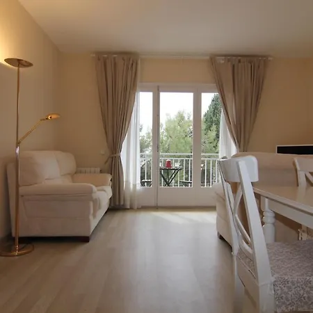 Rubi: Luminoso A 1 Minuto De La Playa Apartment
